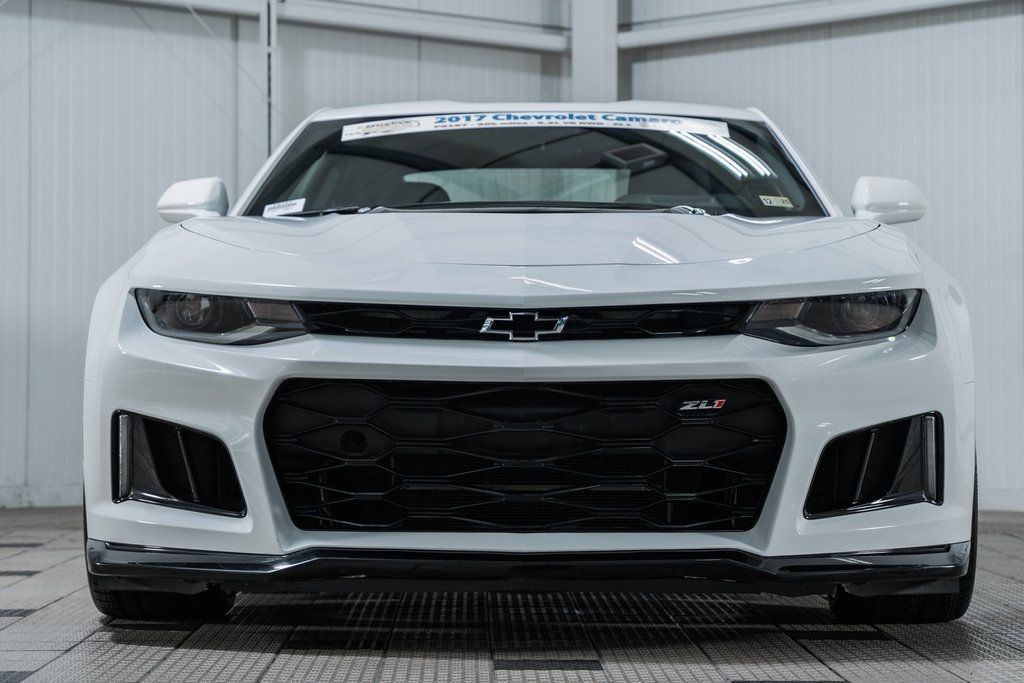 2017 Chevrolet Camaro 2dr Coupe ZL1 - 22712322 - 1