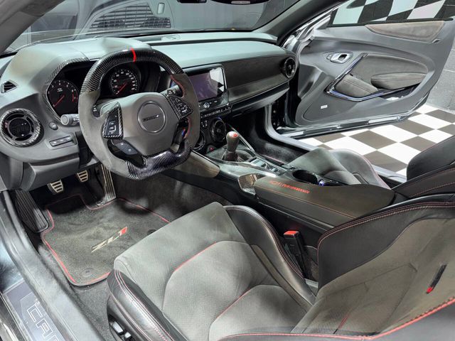 2017 Chevrolet Camaro 2dr Coupe ZL1 - 22881316 - 33