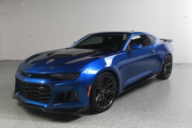 2017 Chevrolet Camaro 2dr Coupe ZL1 - 23075507 - 1
