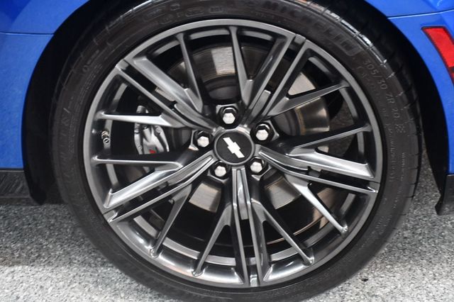 2017 Chevrolet Camaro 2dr Coupe ZL1 - 23075507 - 19