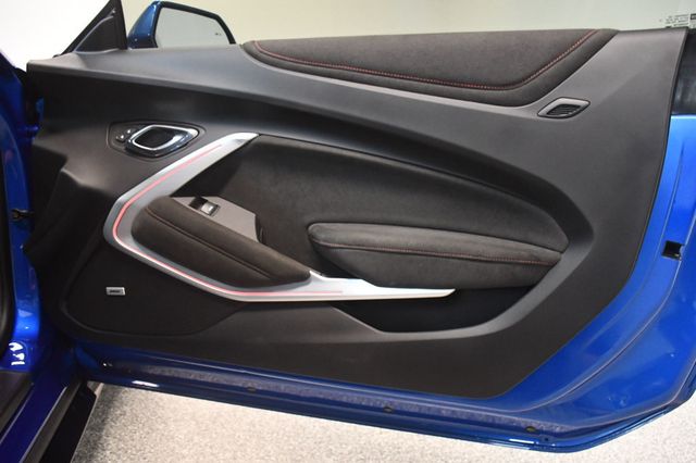 2017 Chevrolet Camaro 2dr Coupe ZL1 - 23075507 - 23