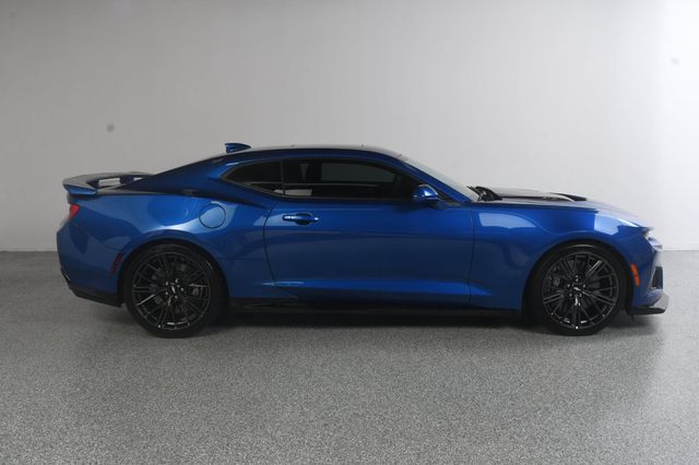 2017 Chevrolet Camaro 2dr Coupe ZL1 - 23075507 - 2