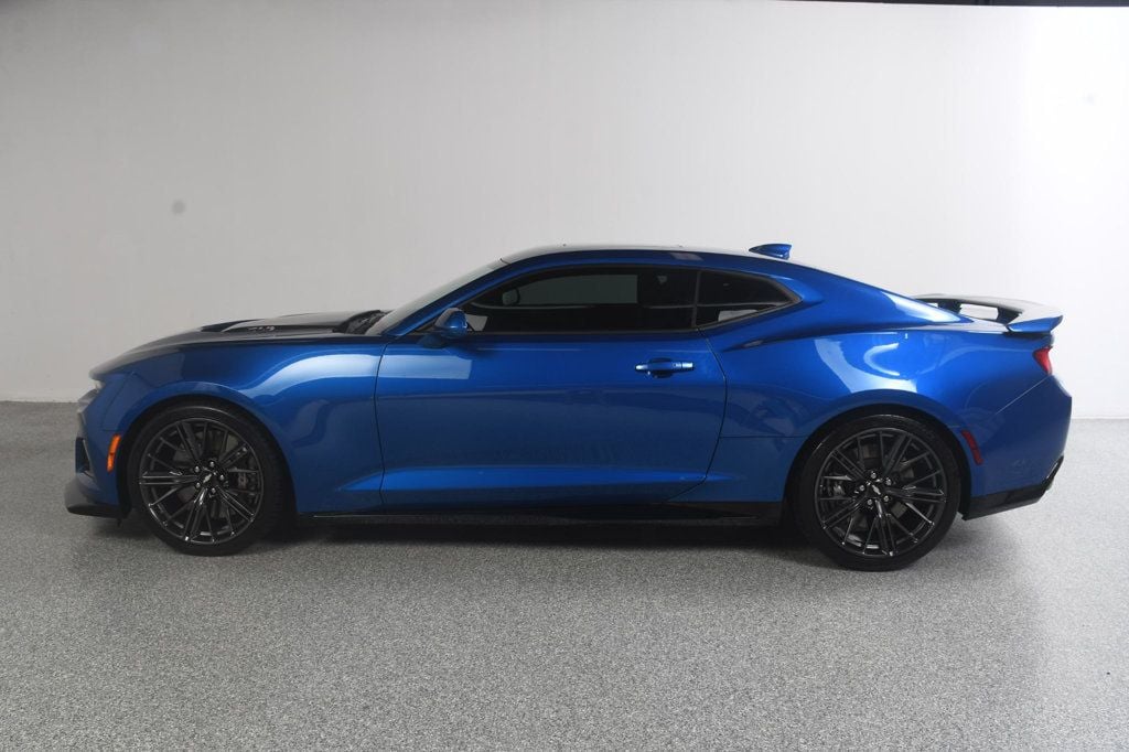 Chevrolet Camaro photo 4