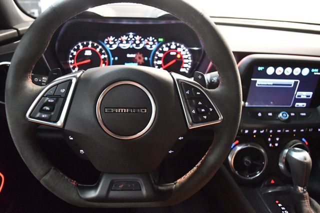 2017 Chevrolet Camaro 2dr Coupe ZL1 - 23075507 - 39