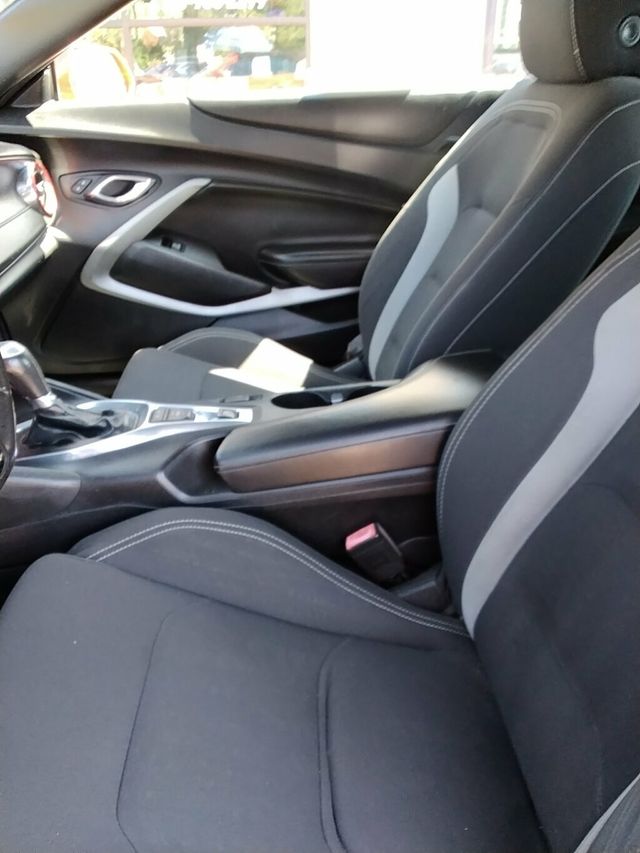 2017 Chevrolet Camaro RS PACKAGE - 23040117 - 7