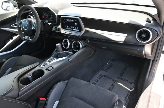 2017 Chevrolet Camaro SS 1LE Track Performance Package - 23051285 - 11