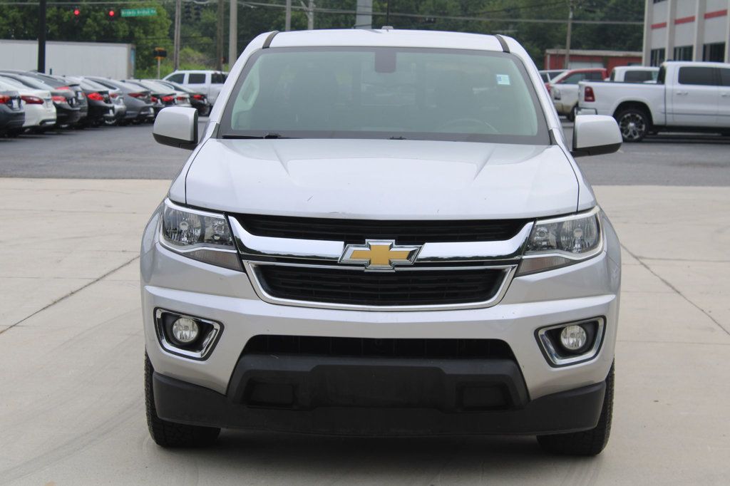 2017 Chevrolet Colorado LT photo 2