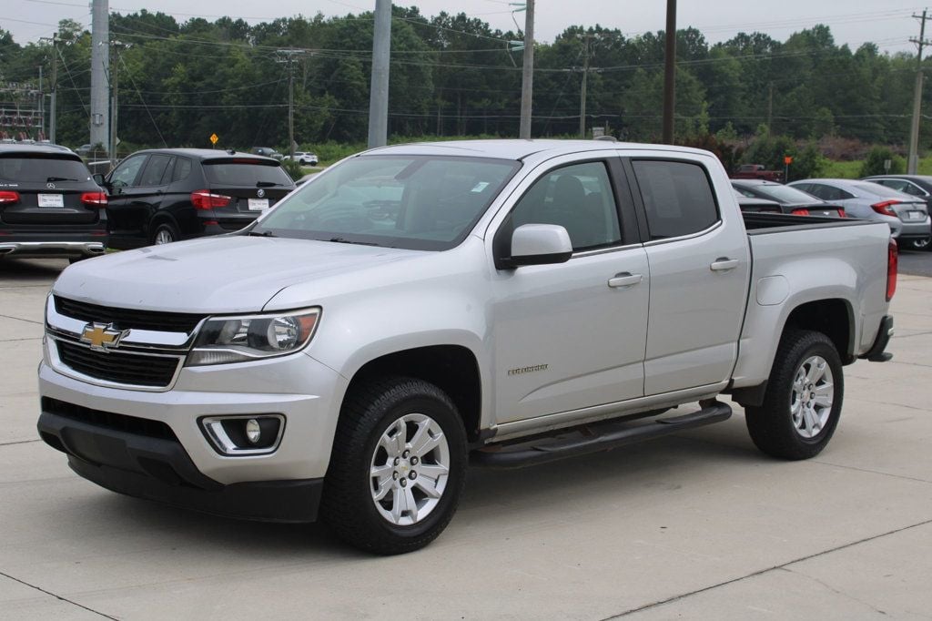 2017 Chevrolet Colorado LT photo 3