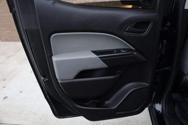 2017 Chevrolet Colorado 2WD Crew Cab 128.3" WT - 22953414 - 14