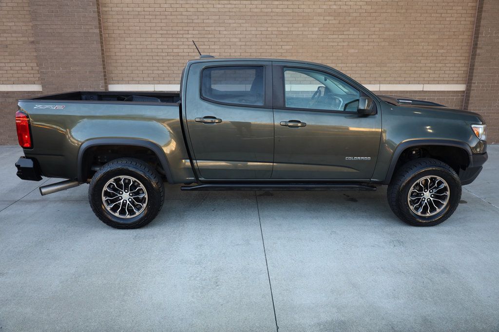 2017 Chevrolet Colorado ZR2 photo 2