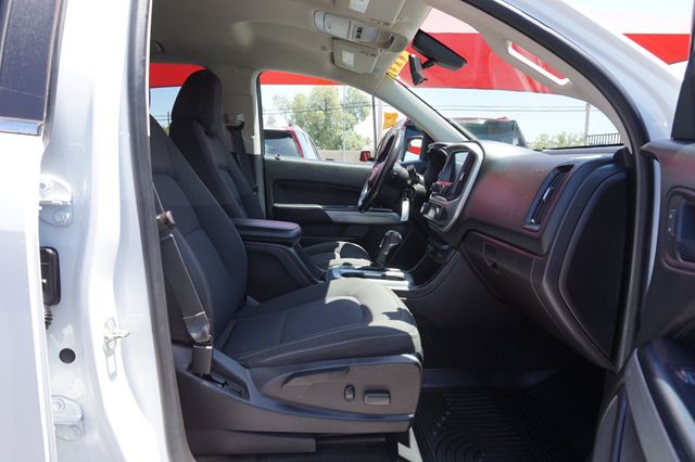 2017 Chevrolet Colorado LT, 4X4, RUNNING BOARDS, TOWING PACKAGE, BED LINER CARPET - 23023732 - 18