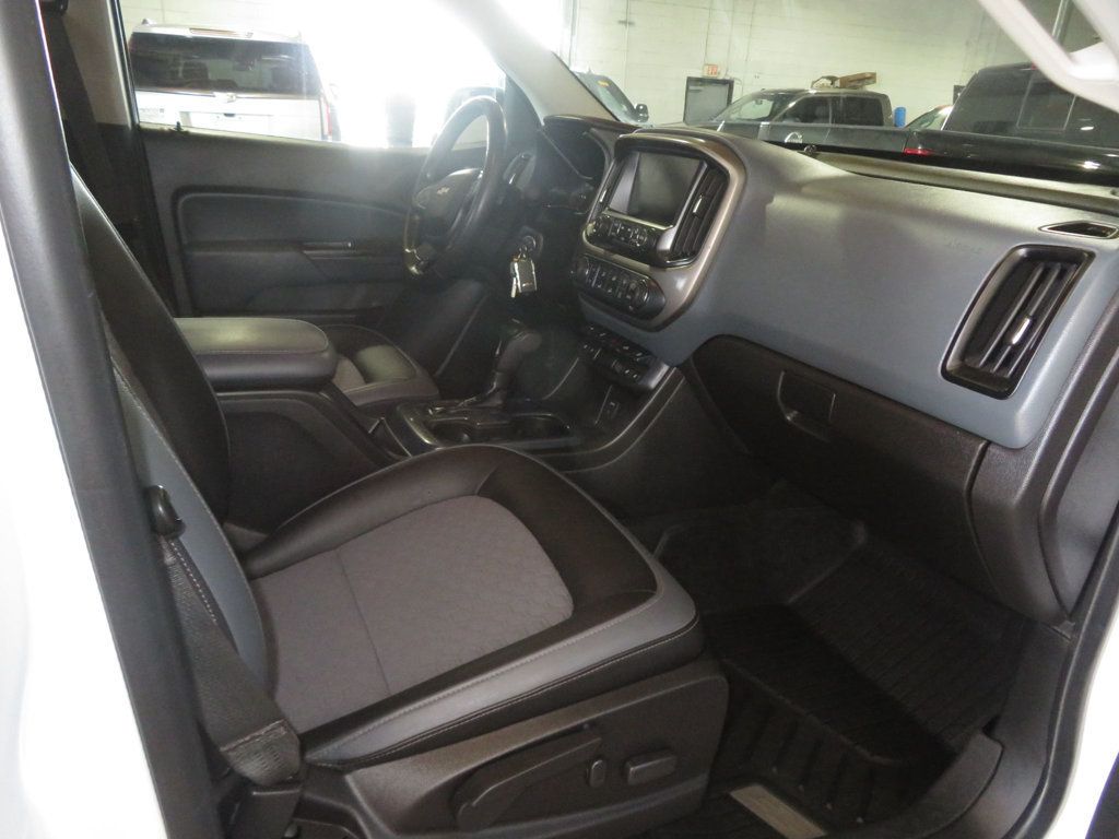 2017 Chevrolet Colorado Z71 photo 29