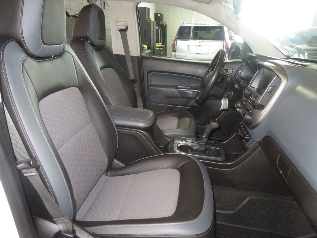 2017 Chevrolet Colorado Z71 photo 31