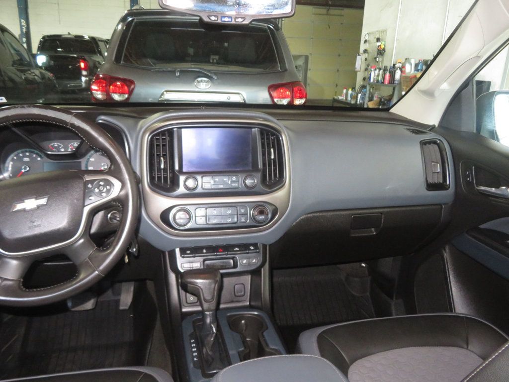 2017 Chevrolet Colorado Z71 photo 33