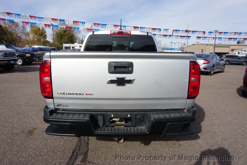 2017 Chevrolet Colorado Z71 - 22944745 - 4