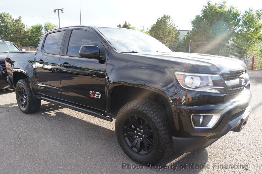 2017 Chevrolet Colorado Z71 - 23060870 - 3