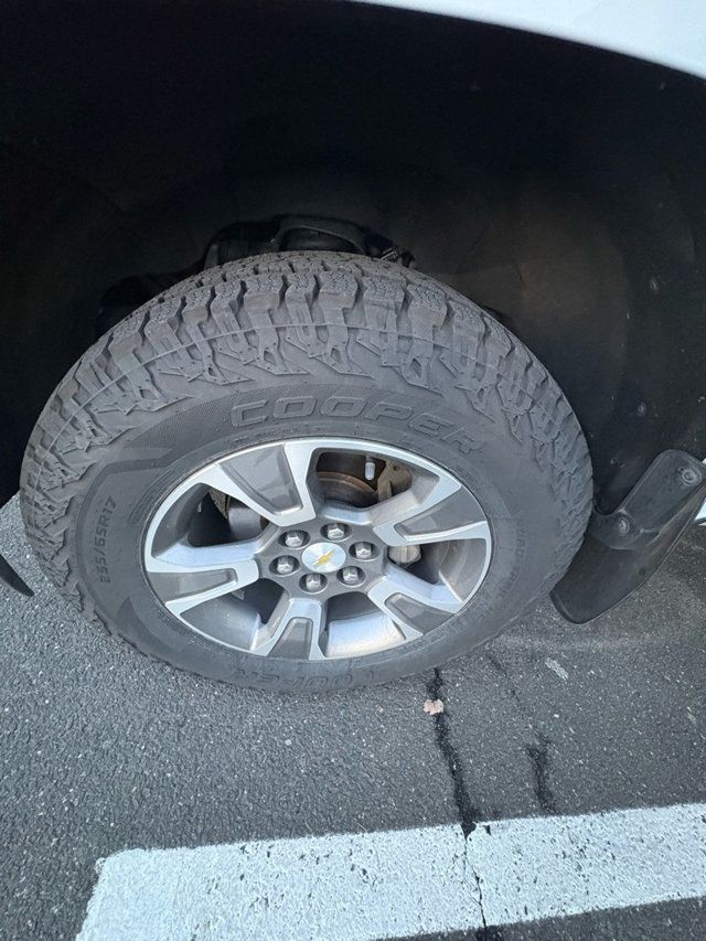 2017 Chevrolet Colorado Z71 - 22988964 - 15