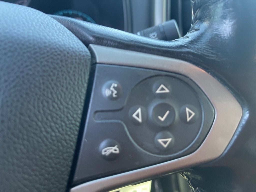 2017 Chevrolet Colorado Z71 - 22959204 - 9