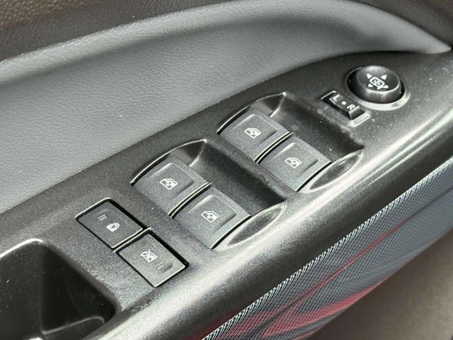 2017 Chevrolet Colorado Z71 4x4 4dr Crew Cab 5 ft. SB - 22944152 - 10