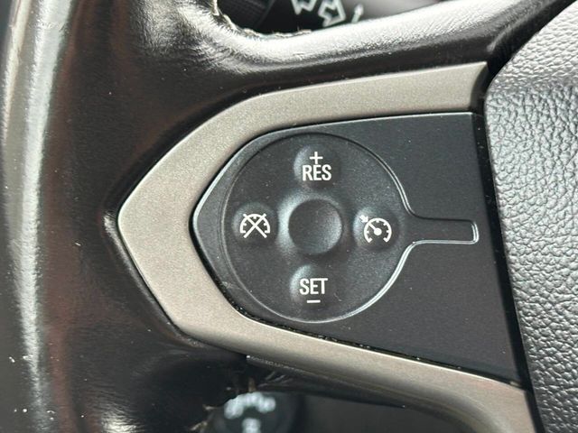 2017 Chevrolet Colorado Z71 4x4 4dr Crew Cab 5 ft. SB - 22944152 - 29