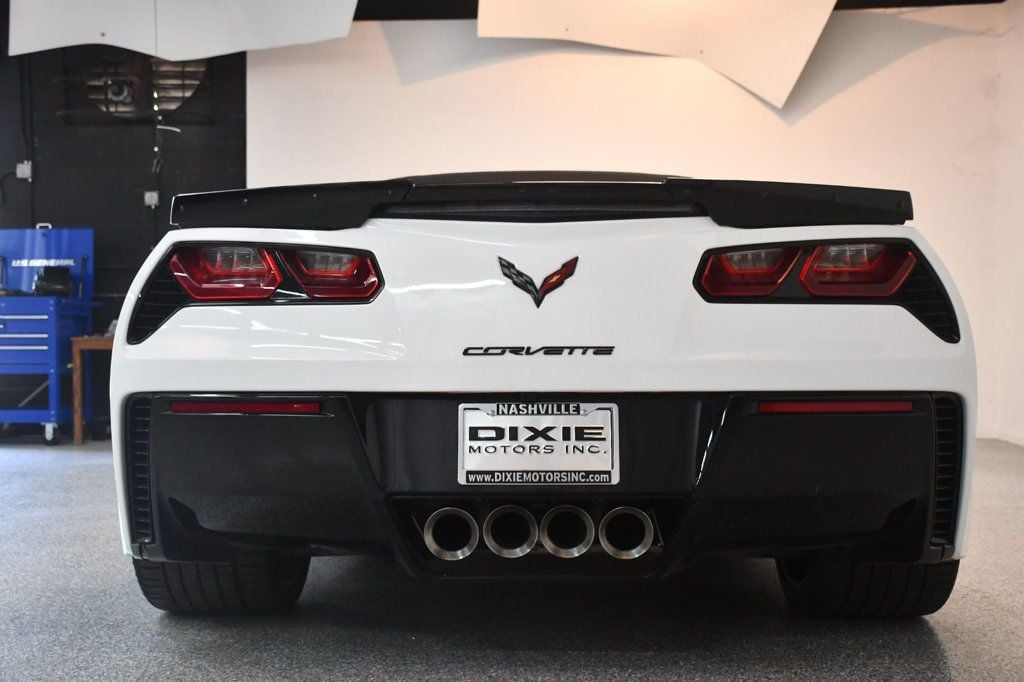 Chevrolet Corvette photo 14