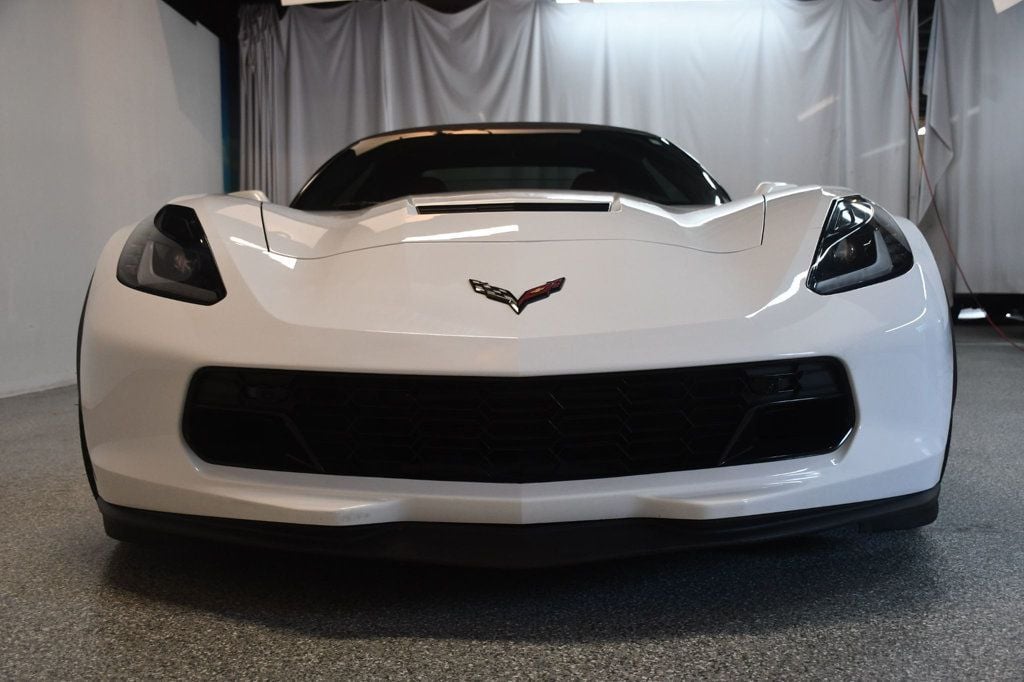 Chevrolet Corvette photo 15