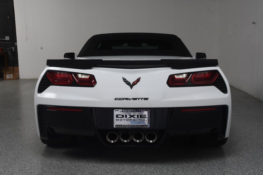 Chevrolet Corvette photo 24