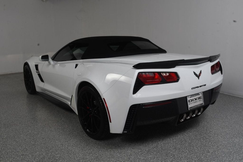 Chevrolet Corvette photo 25