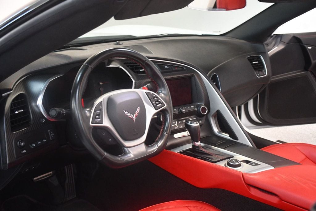 Chevrolet Corvette photo 32