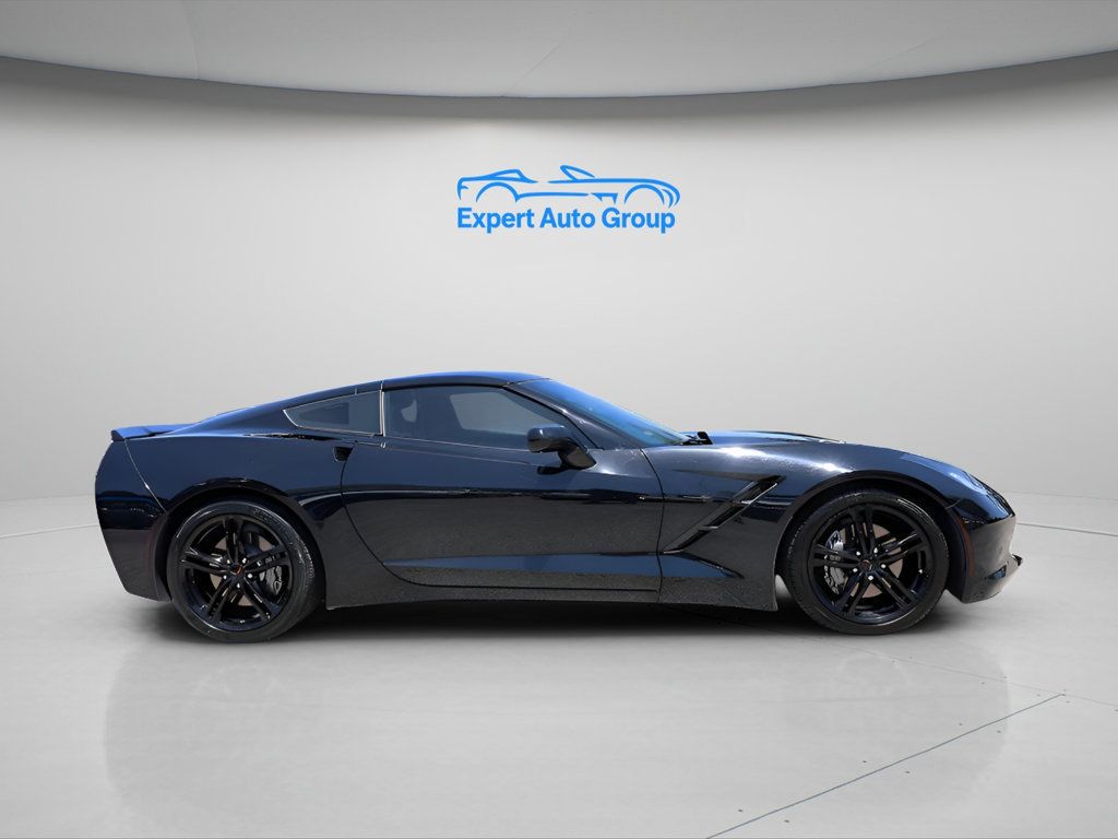 2017 Chevrolet Corvette Stingray Coupe 1LT photo 3