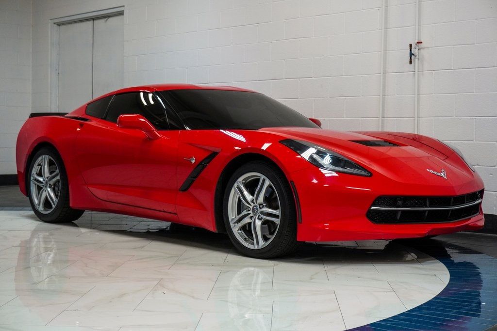 2017 Chevrolet Corvette Stingray Coupe 3LT photo 4