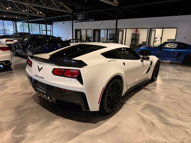 2017 Chevrolet Corvette 3LT/$25785InOptions/RareZ07PerfPkg/CarbonFlashGroundEffects/NAV - 22973103 - 4