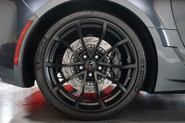 2017 Chevrolet Corvette *Grand Sport 3LT* *Collector Edition* *7-Speed Manual* - 23067566 - 61