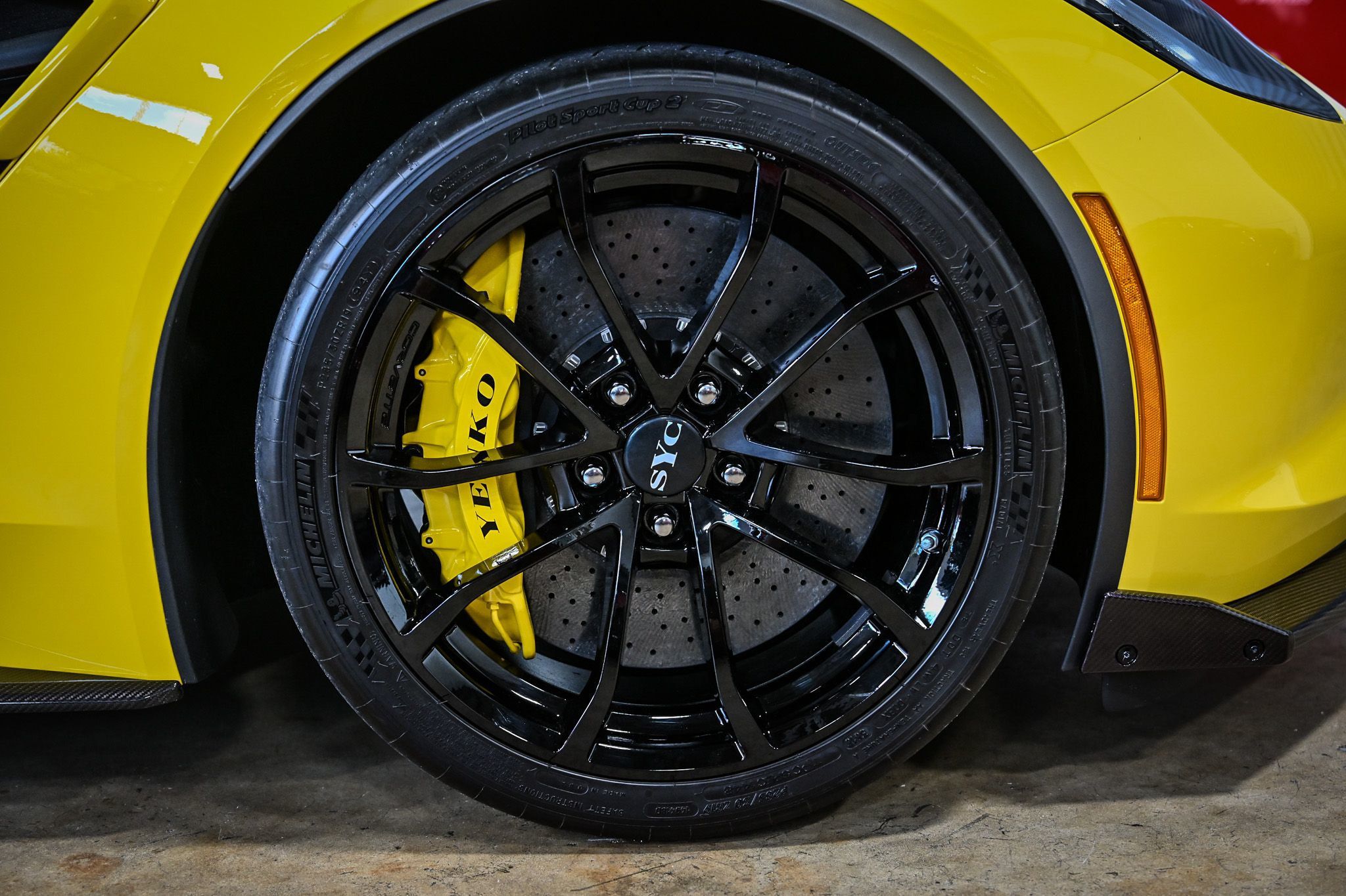 2017 Chevrolet Corvette Grand Sport 3LT photo 2