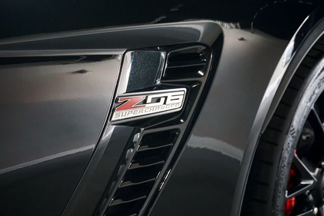 2017 Chevrolet Corvette *Z06* *7-Speed Manual* *Carbon Ceramic Brakes* - 22907242 - 62