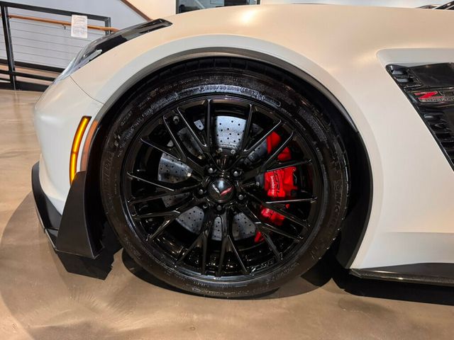 2017 Chevrolet Corvette Z06/7SpeedManual/Z07PerfPkg/CarbonCeramicBrakes/AppleCarplay - 22981846 - 22