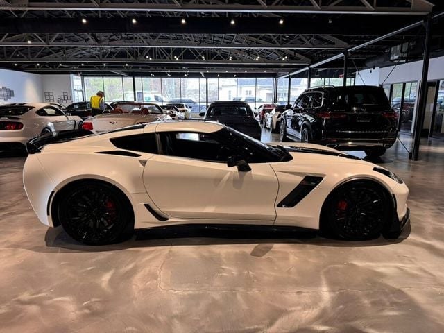 2017 Chevrolet Corvette Z06/7SpeedManual/Z07PerfPkg/CarbonCeramicBrakes/AppleCarplay - 22981846 - 5