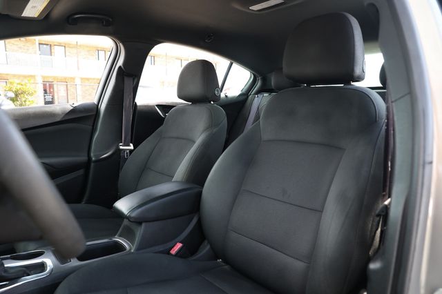 2017 Chevrolet CRUZE 4dr Hatchback Automatic LT - 23027678 - 5