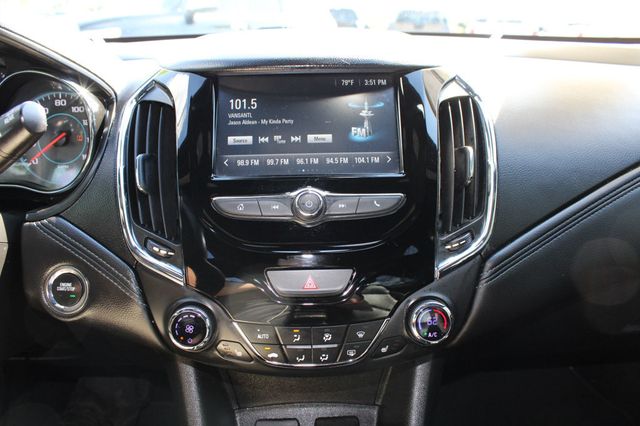 2017 Chevrolet CRUZE 4dr Hatchback Automatic Premier - 23004272 - 18
