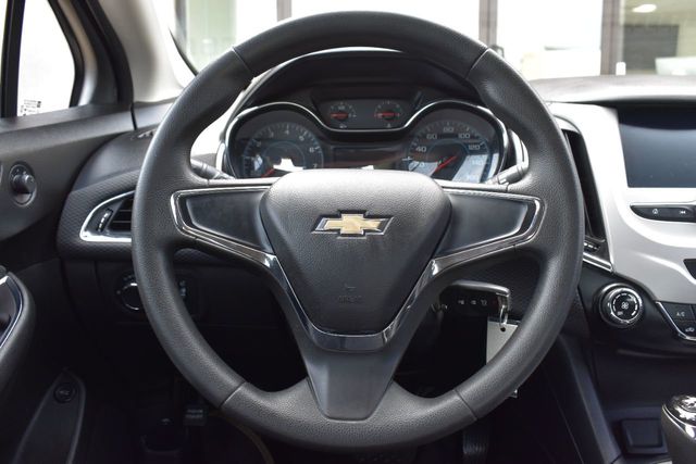 2017 Chevrolet CRUZE 4dr Sedan 1.4L LS w/1SB - 22144106 - 24