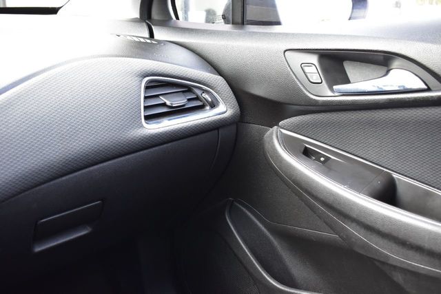 2017 Chevrolet CRUZE 4dr Sedan 1.4L LS w/1SB - 22144106 - 37