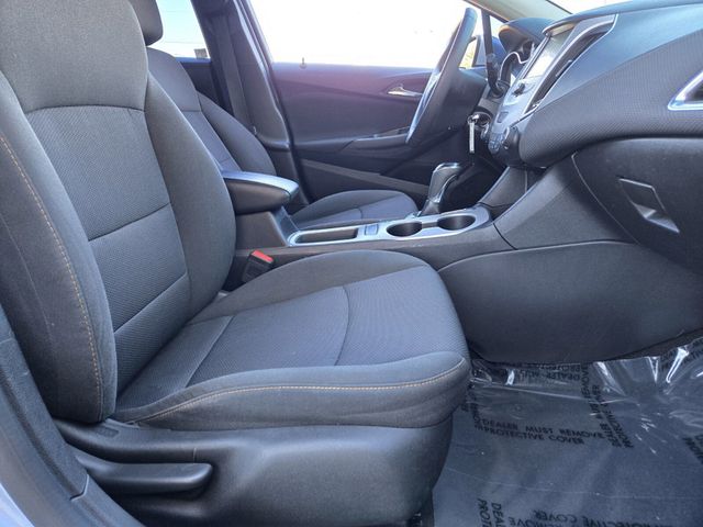 2017 Chevrolet CRUZE 4dr Sedan Automatic LS - 22959370 - 11