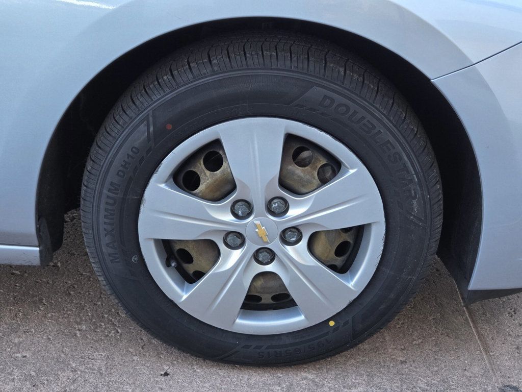 2017 Chevrolet CRUZE 4dr Sedan Automatic LS - 22959370 - 4