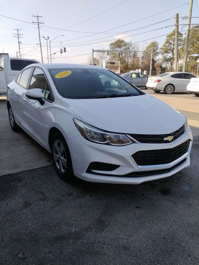 2017 Chevrolet CRUZE 4dr Sedan Automatic LS - 22984440 - 4