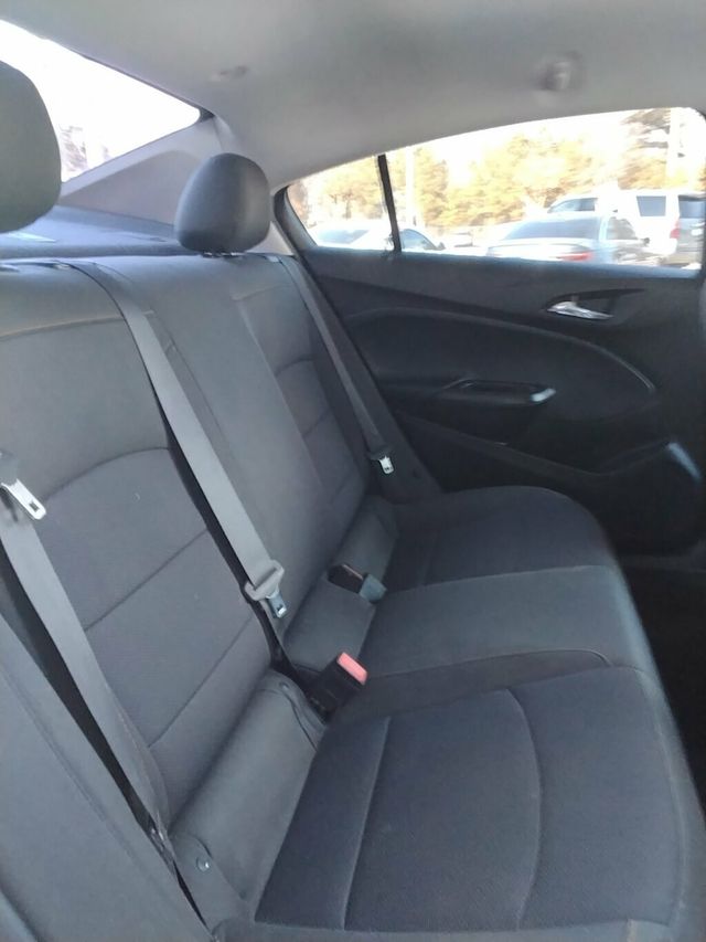 2017 Chevrolet CRUZE 4dr Sedan Automatic LS - 22984440 - 8