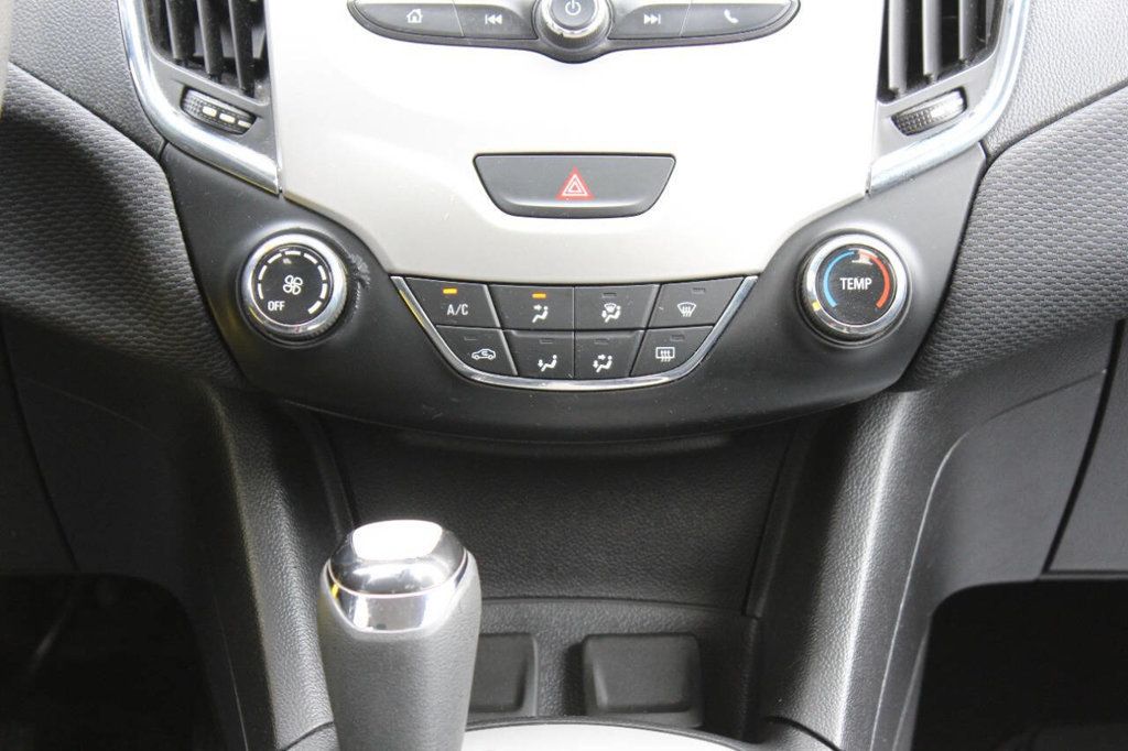 2017 Chevrolet CRUZE 4dr Sedan Automatic LS - 22899822 - 20