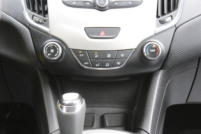 2017 Chevrolet CRUZE 4dr Sedan Automatic LS - 22899822 - 20