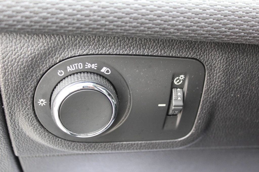 2017 Chevrolet CRUZE 4dr Sedan Automatic LS - 22899822 - 22