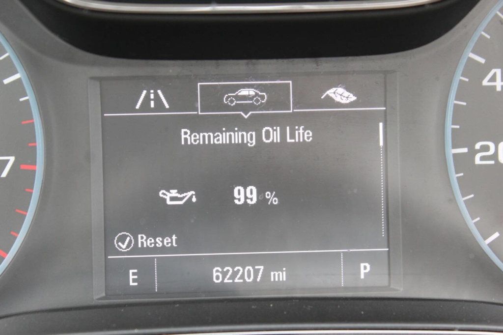 2017 Chevrolet CRUZE 4dr Sedan Automatic LS - 22899822 - 24