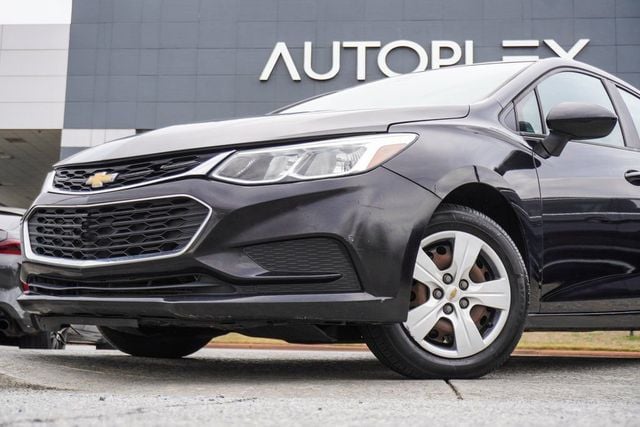 2017 Chevrolet CRUZE 4dr Sedan Automatic LS - 23013954 - 1